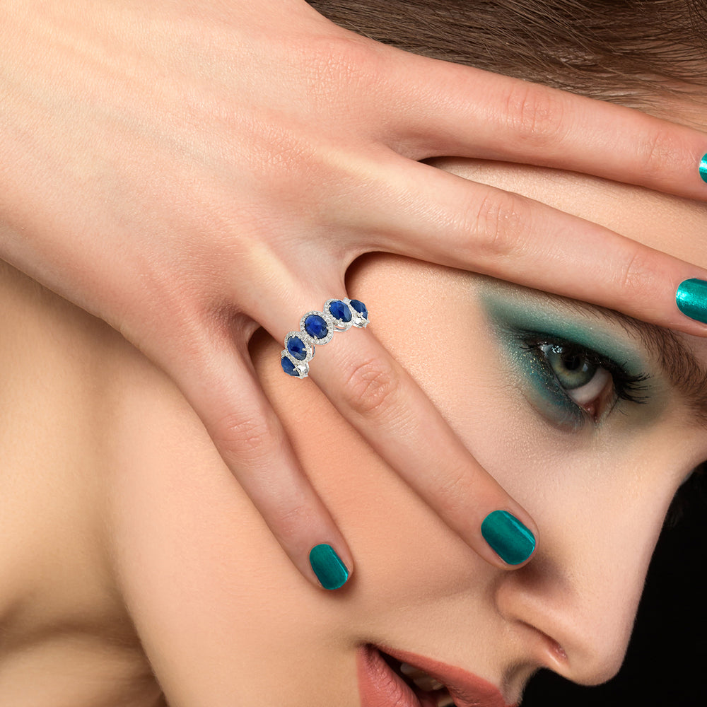 18K White Gold Oval Blue Sapphire & Diamond Halo Band Ring