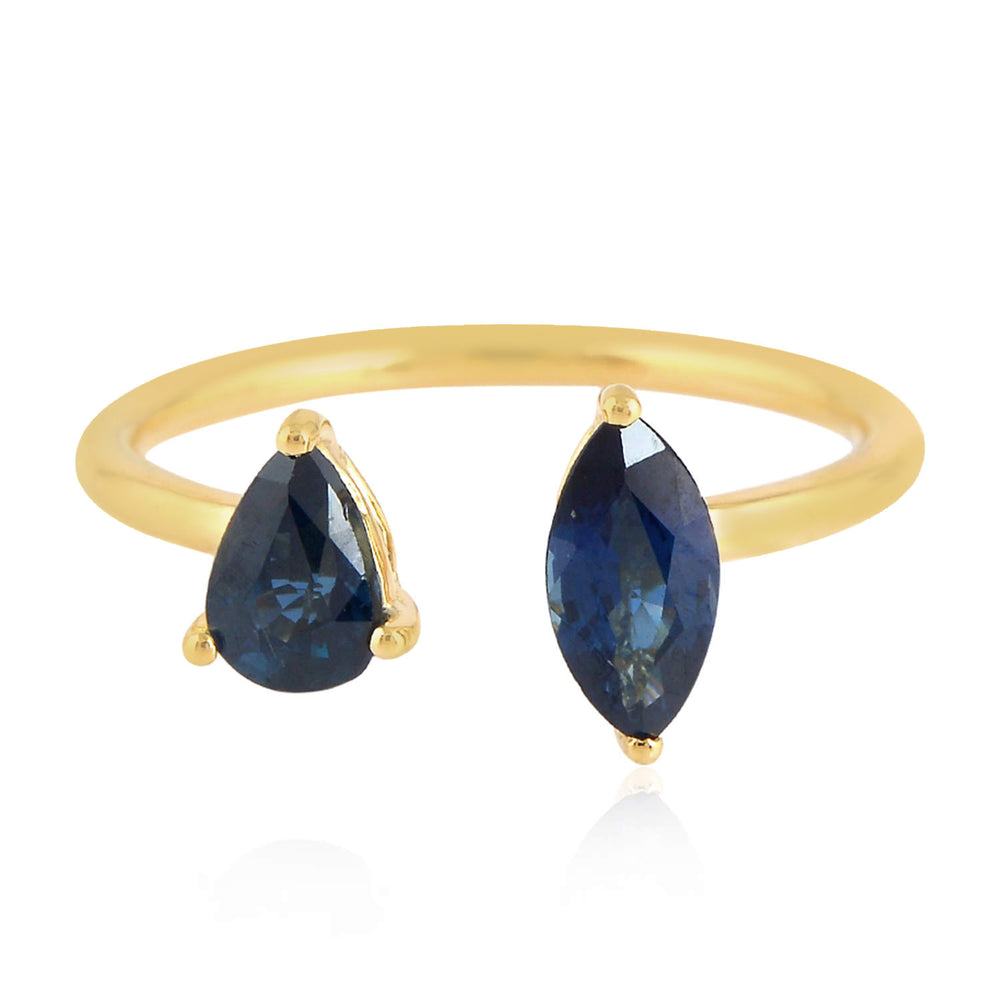 Blue Sapphire Gemstone Between-the-Finger Ring in 18K Yellow Gold – Prong Set Design