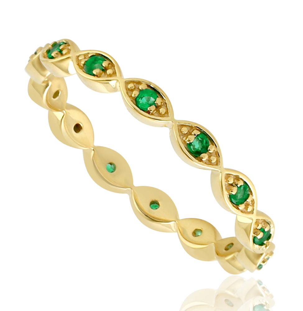 Prong Emerald Gemstone Designer Band Ring In 18K Yellow Gold