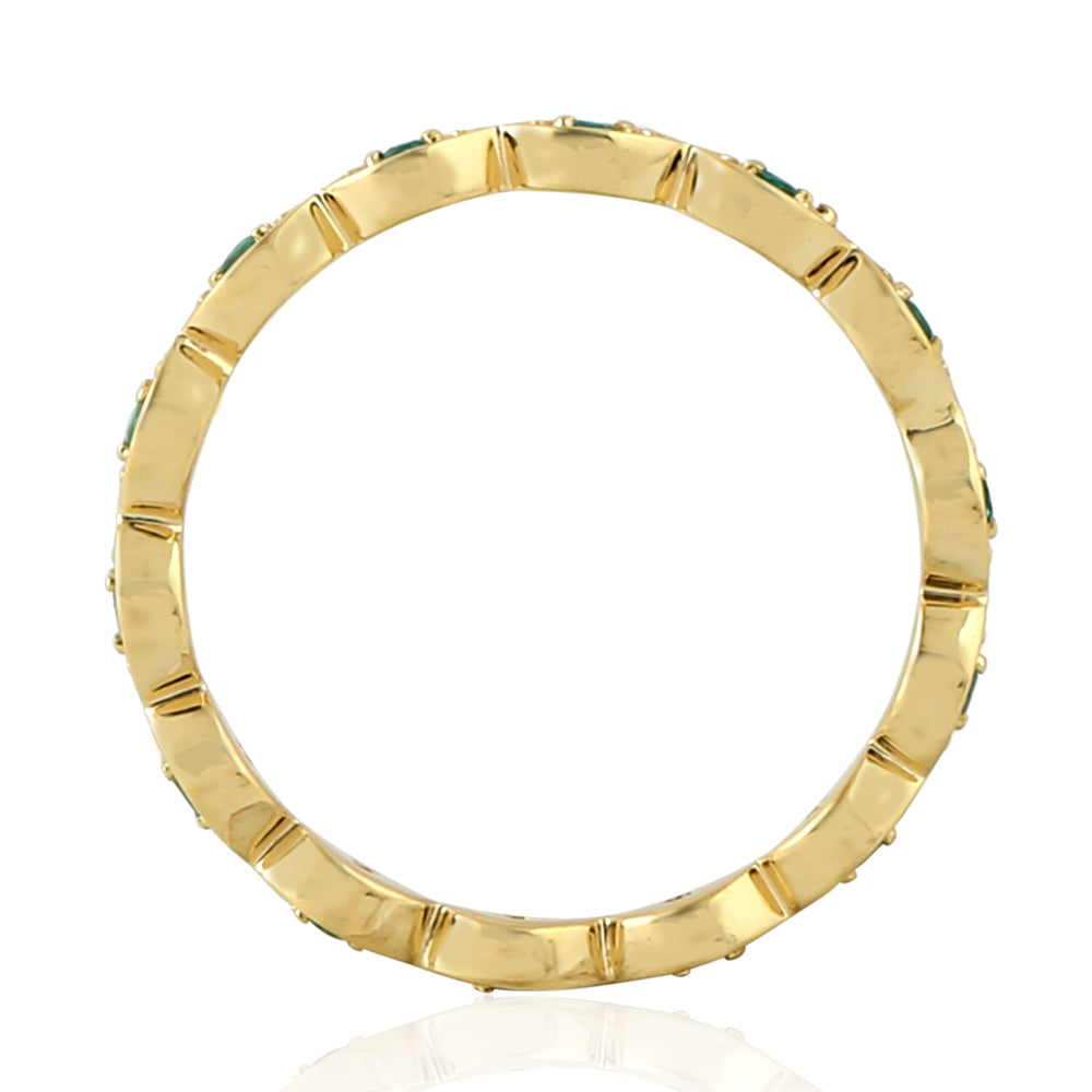 Prong Emerald Gemstone Designer Band Ring In 18K Yellow Gold