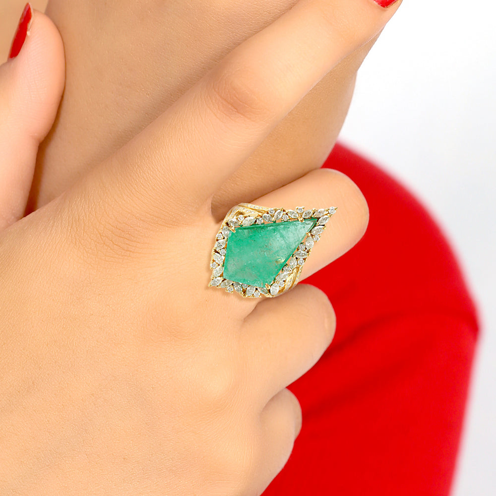 Marquise Diamond & Kite Cut Emerald Cocktail Ring in 18K Yellow Gold – Geometric Jewelry