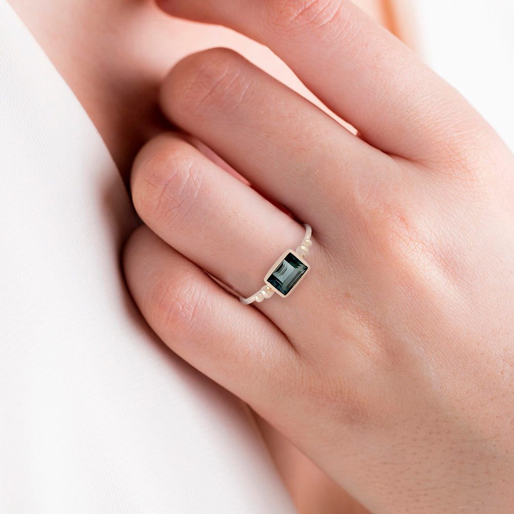 Baguette Cut Green Tourmaline Band Ring In 9K Rose Gold