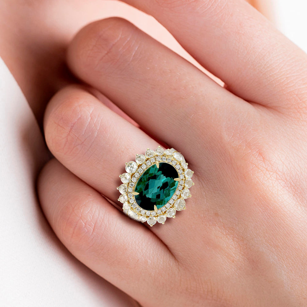 Oval Cut Green Tourmaline Rose Cut Diamond In 18k Yellow Gold Beautiful Ring