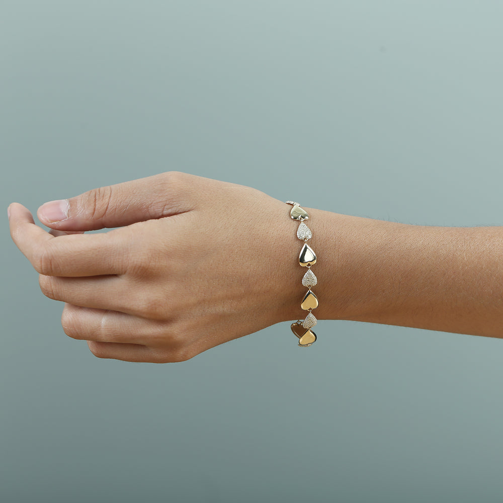 Pavé Diamond Heart Link Bracelet in 14K Yellow Gold
