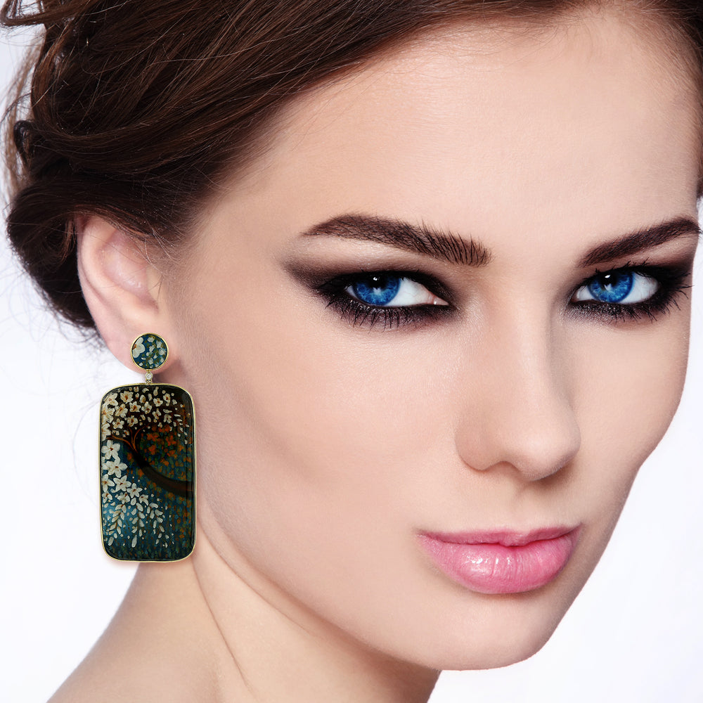 Cushion Cut MOP Prong Set Diamond Enamel Dangler In 18K Yellow Gold