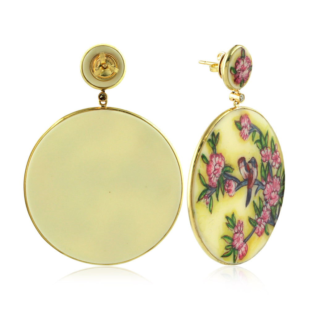 Picture Bakelite Prong Diamond Flower Dangler In 18K Yellow Gold