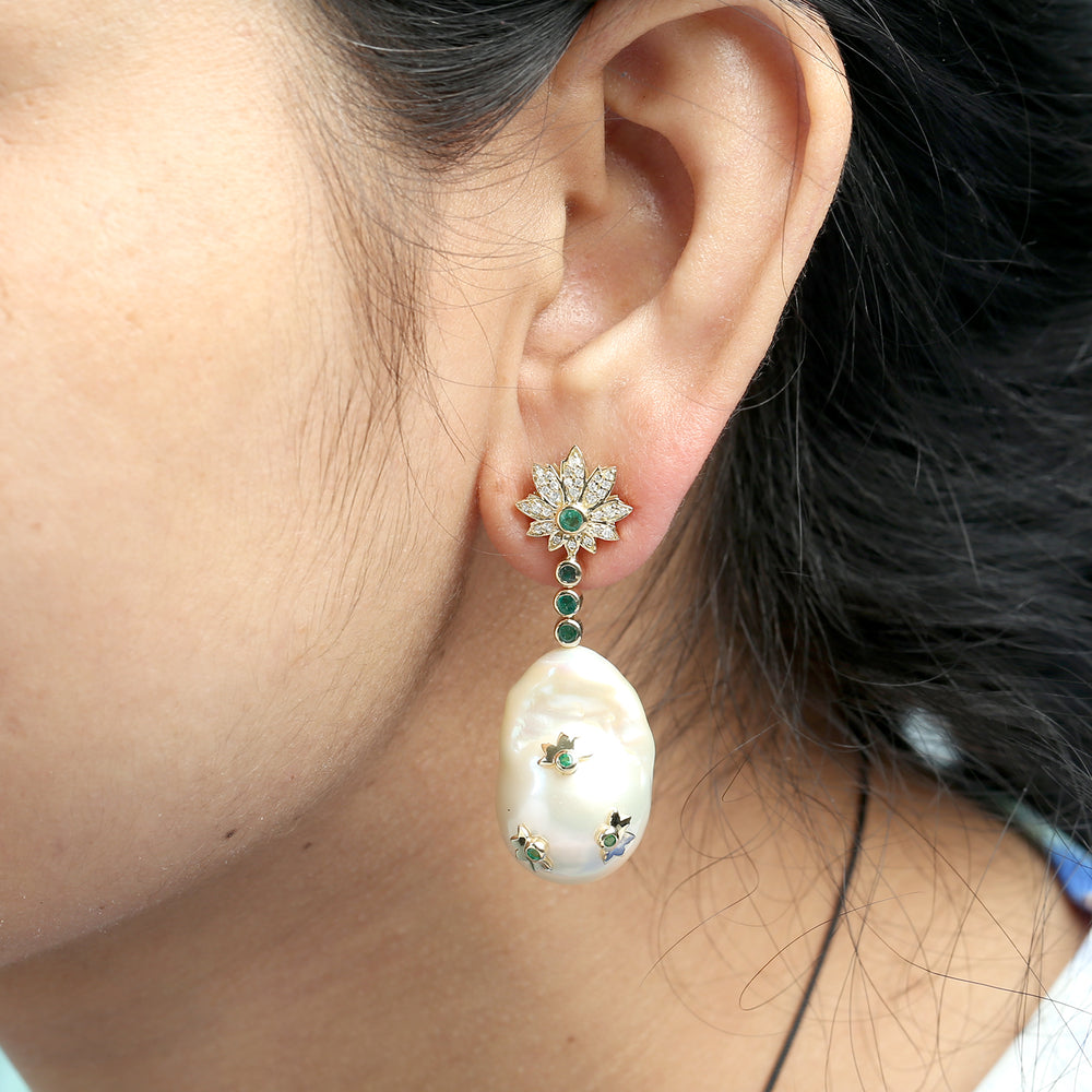 Pearl Chinese Bezel Emerald Gemstone Pave Diamond In 18k Yellow Gold Dangler