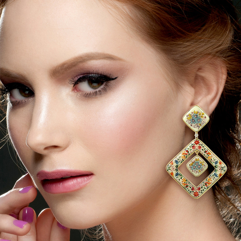 Picture Bakelite Prong Diamond Square Cut Dangler In 18K Yellow Gold