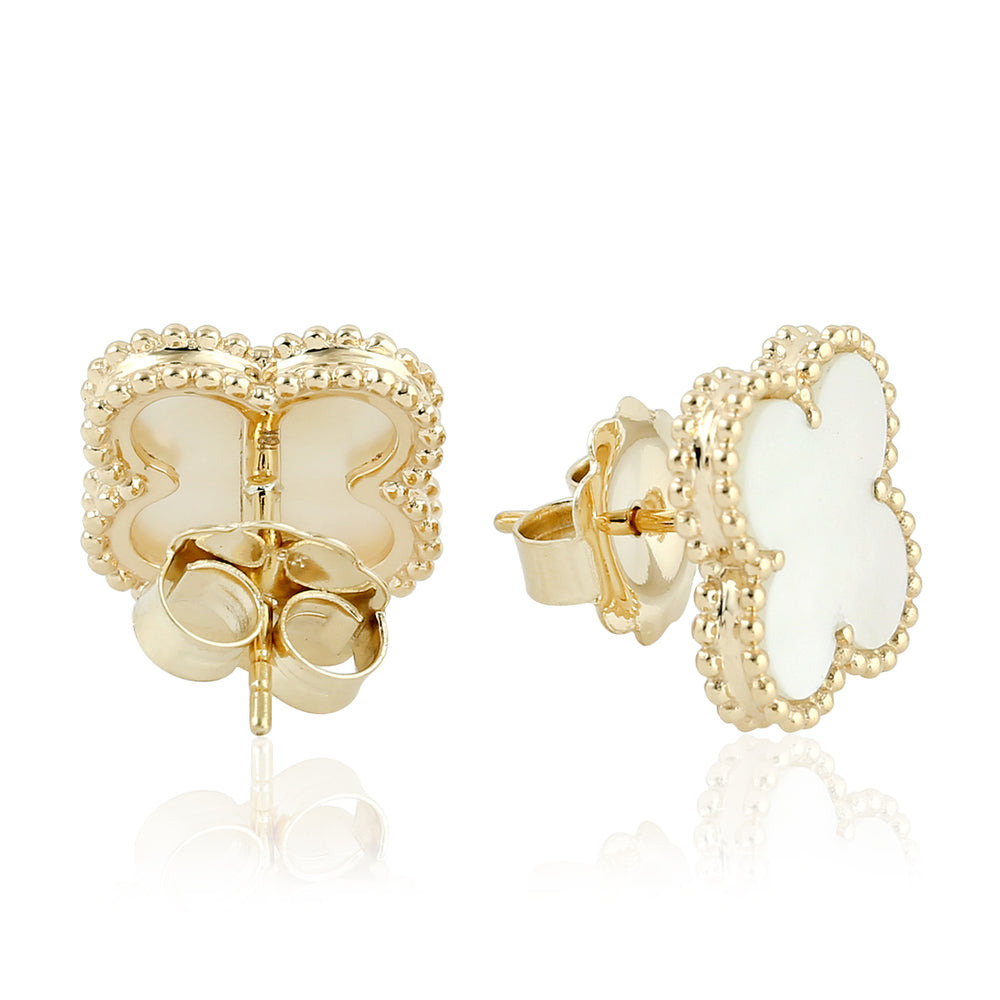 Mother-of-Pearl Clover Stud Earrings in 18K Yellow Gold