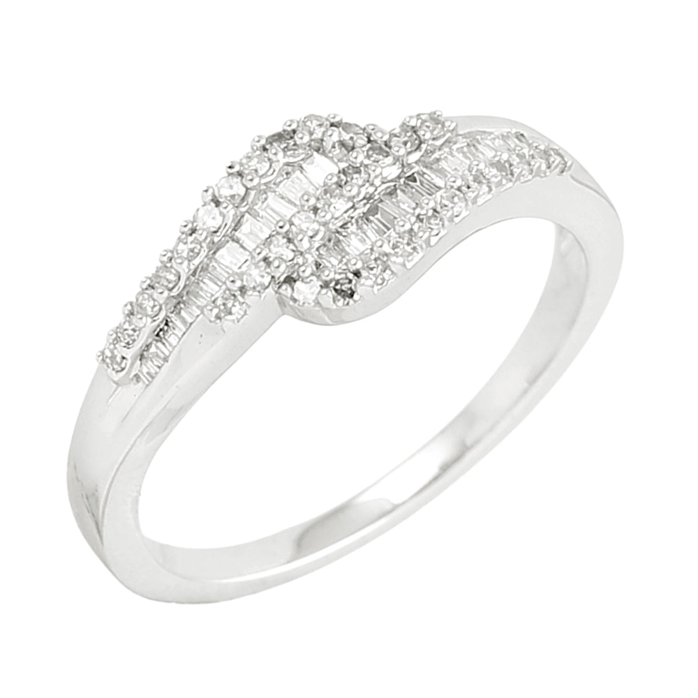 Baguette & Round Diamond Wave Band Ring in White Gold – Elegant Statement Ring